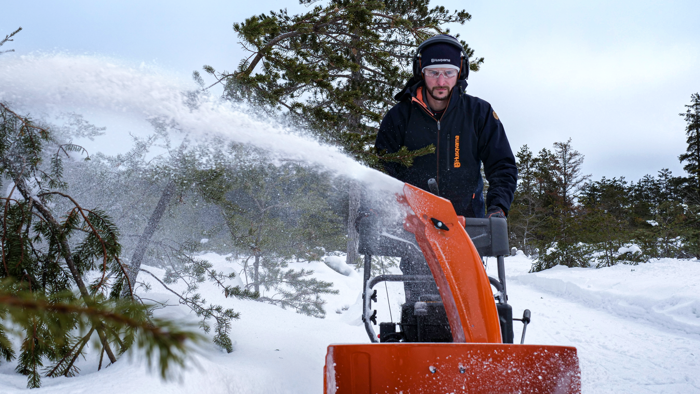 Husqvarna ST 124 lumilinko